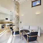 Gaia & Lofts 지로나
