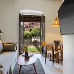Gaia & Lofts 아파트 지로나