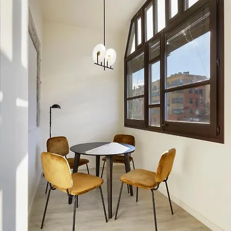 Gaia & Lofts Апартаменты Жирона