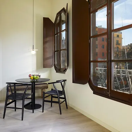 Gaia & Lofts * Жирона