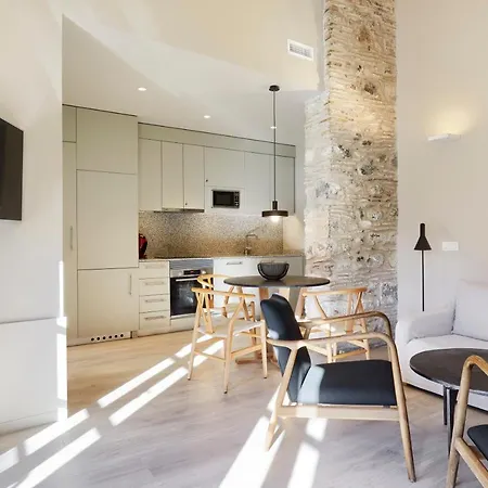 Gaia & Lofts *