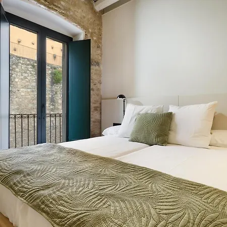 Gaia & Lofts Жирона