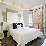 Gaia & Lofts Apartment Girona