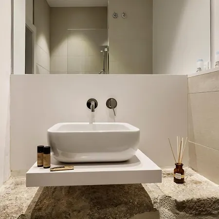 Gaia & Lofts Apartman Girona