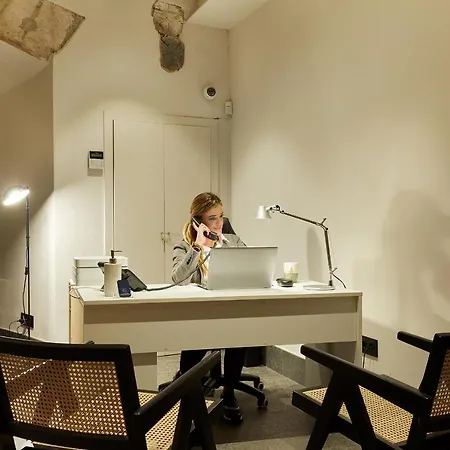 Gaia & Lofts Apartman Girona